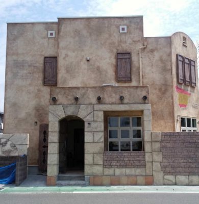 2017-08_海老名市_スペイン風建物_エージング塗装_モルタル造形